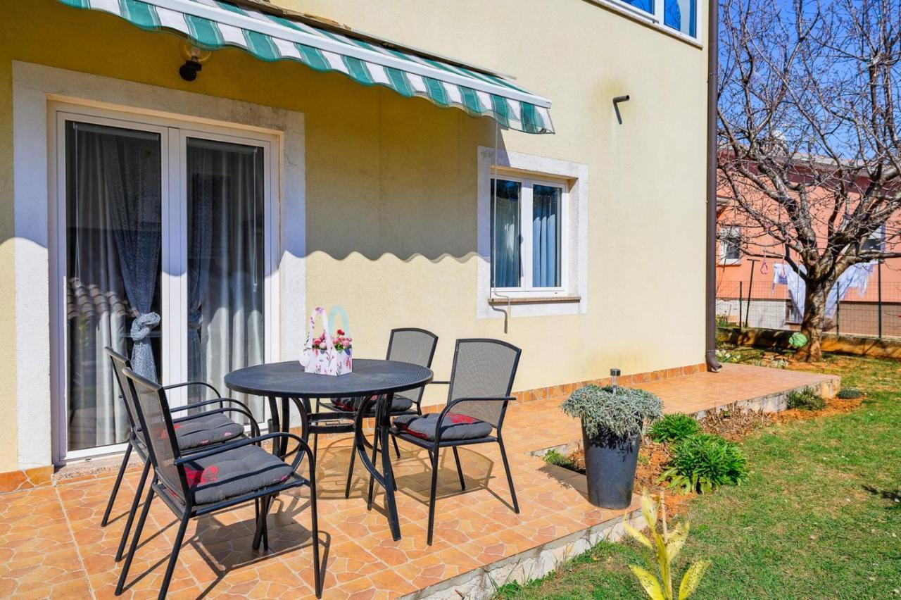 Bozica House With Apartments Murine Exterior photo