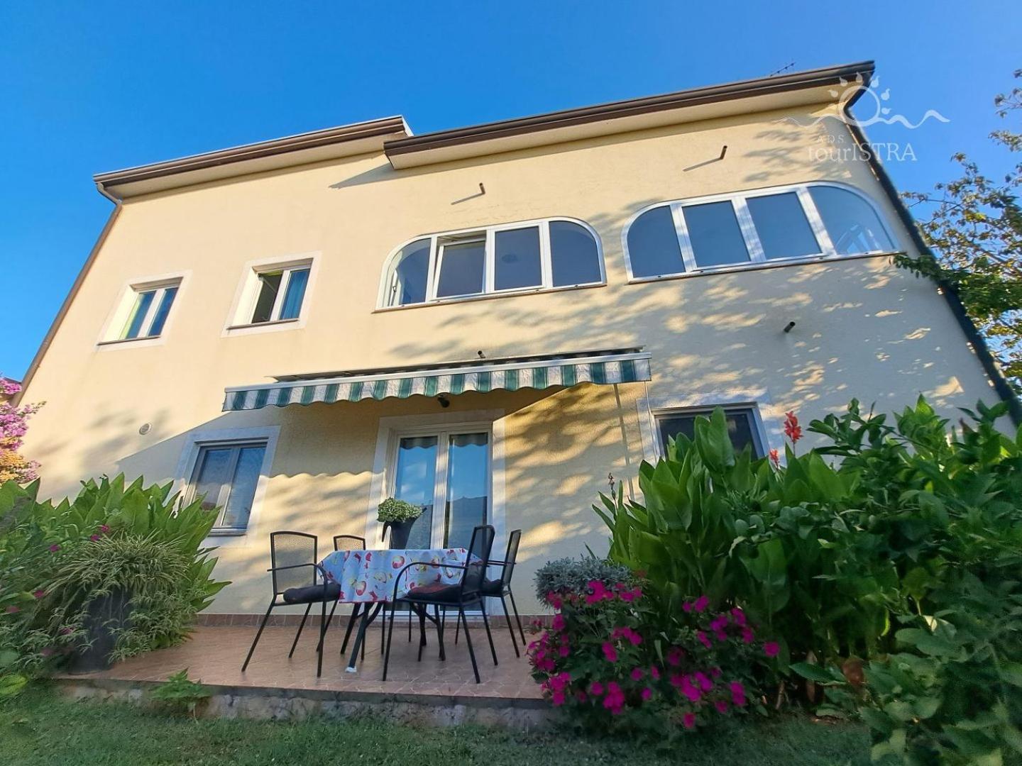 Bozica House With Apartments Murine Exterior photo
